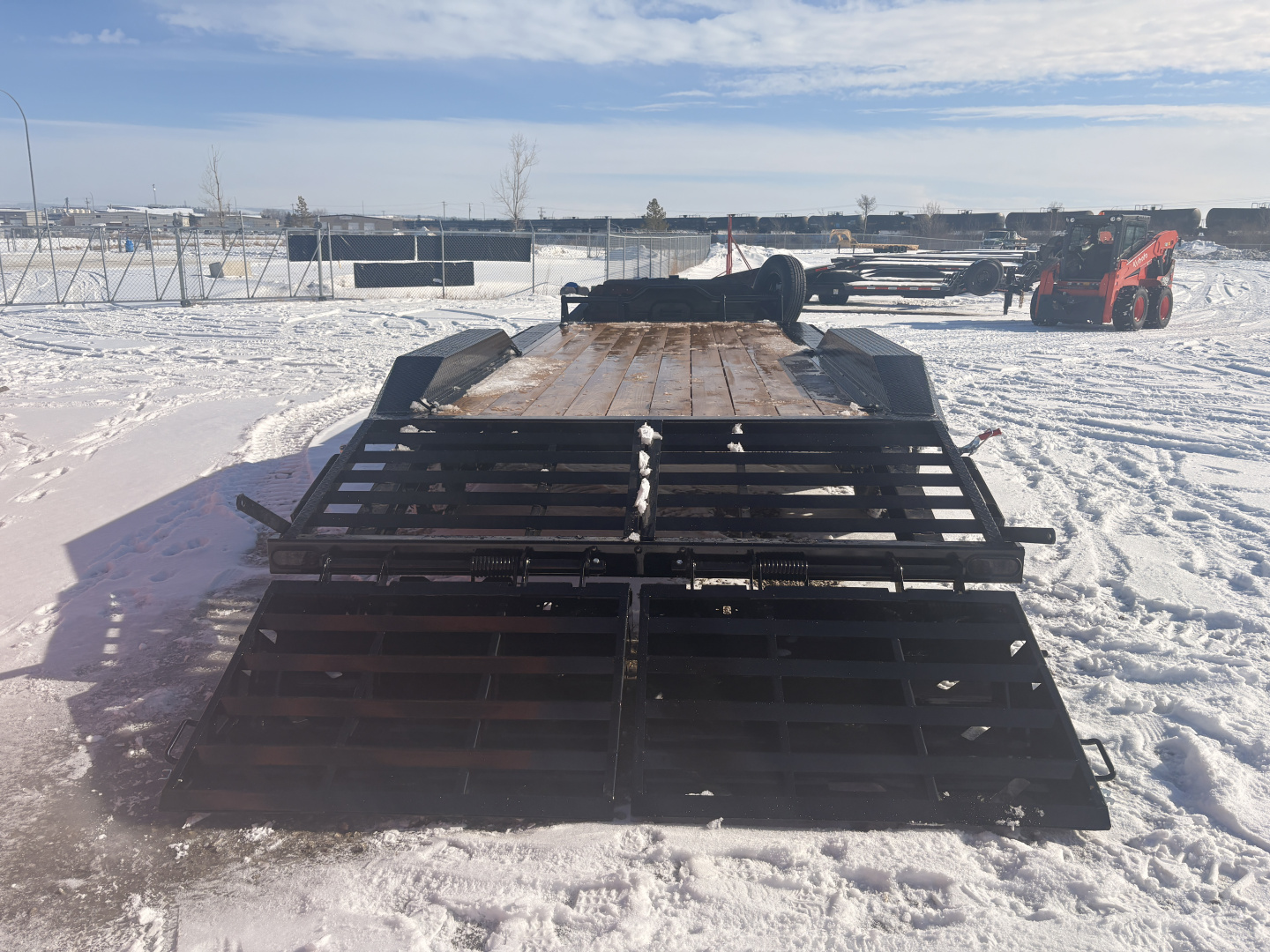 EHZ 102''X 20' EQUIPMENT HAULER W/MAX RAMPS 14000LB GVWR - Image 11