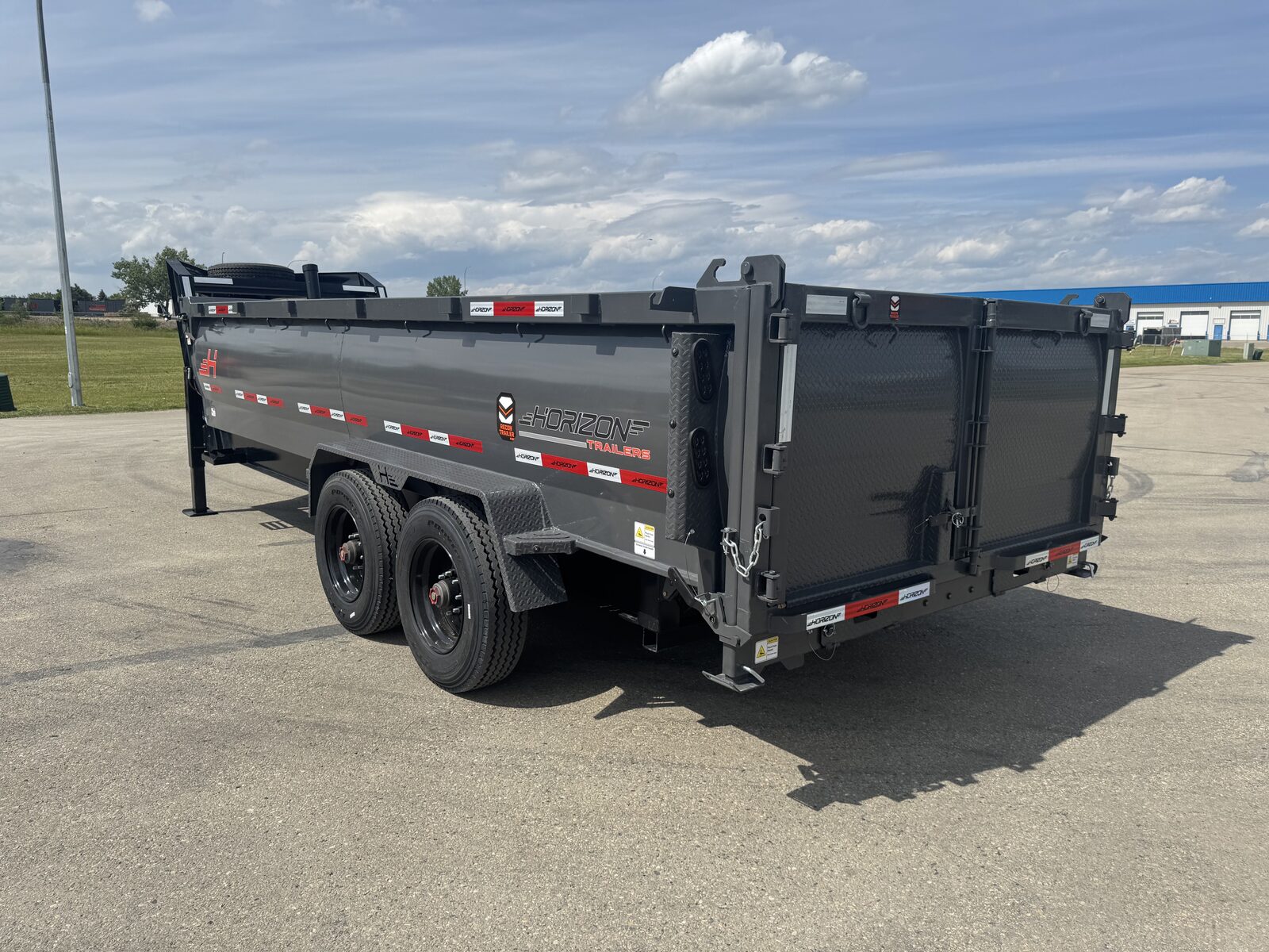 HZX 83''X18' H.D GOOSENECK DUMPBOX W/3' HIGH SIDES 22,400LBS GVWR - Image 5