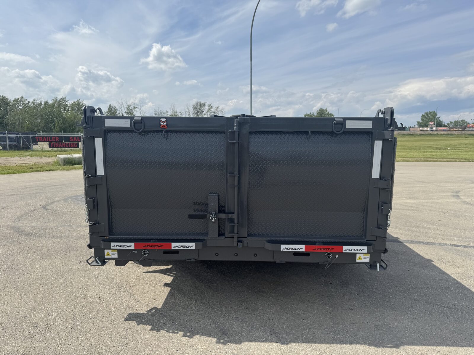 HZX 83''X18' H.D GOOSENECK DUMPBOX W/3' HIGH SIDES 22,400LBS GVWR - Image 6