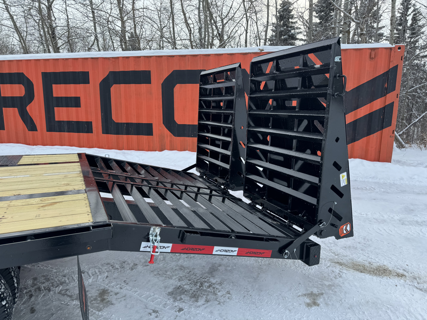 FHZ 102''X 30' LOW-PRO GOOSE W/ MOUNTAIN RAMPS 25000 GVWR - Image 9